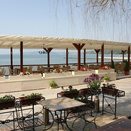 White House Family Hotel Spa Zone Balchik Exterior photo